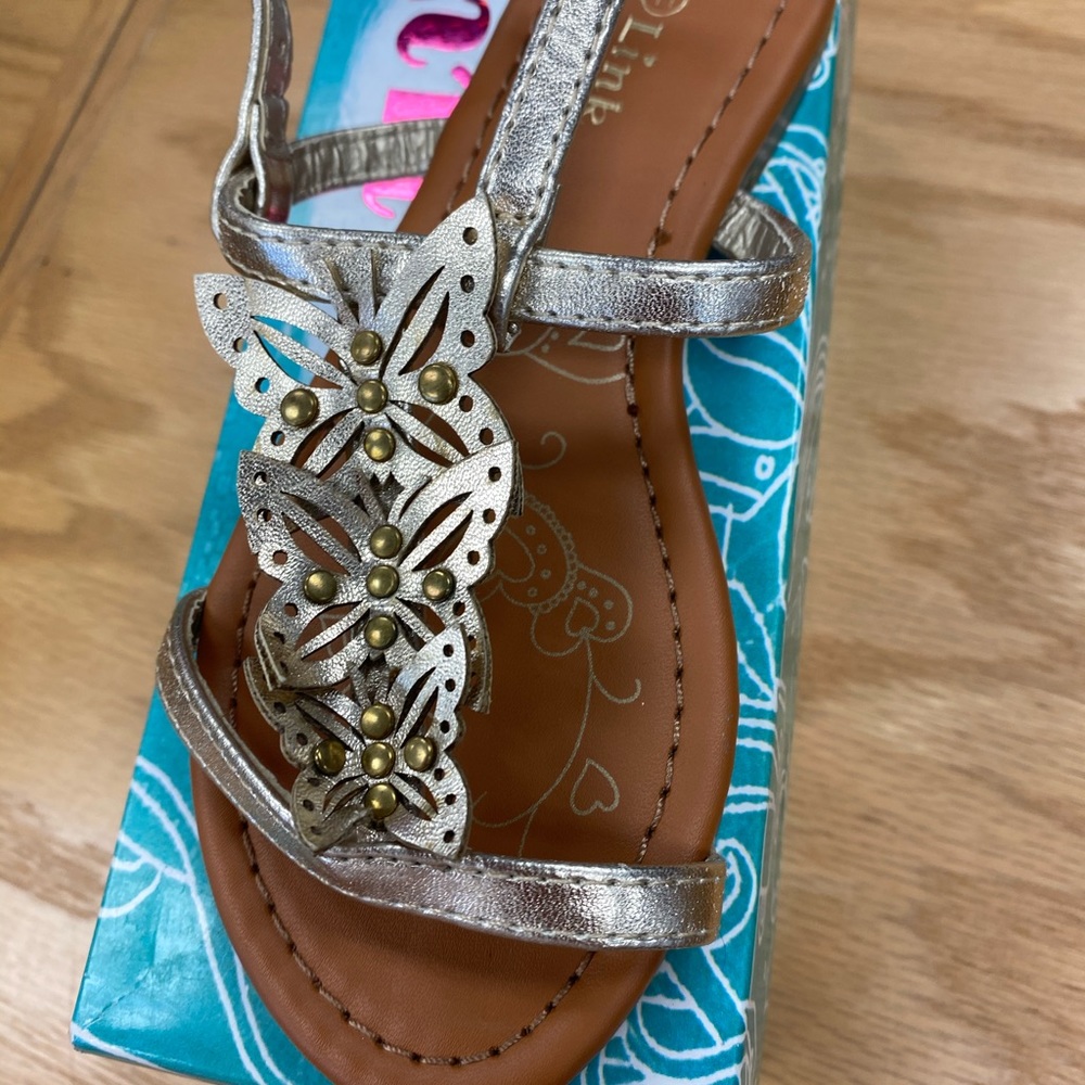 link butterfly sandal